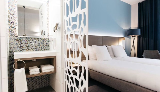 Comfortable Urban Stay Close to Limburg’s Top Attractions!