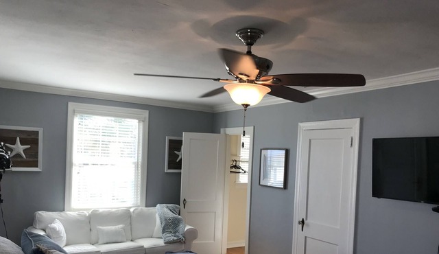 Comfortable home across the street from the ocean