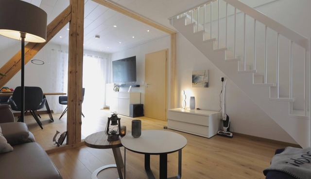 Comfortable Vacation Apartment "Goldener Mond" with Wi-Fi, Balcony