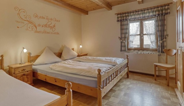 Comfortable vacation apartment (70 sqm) with French balcony