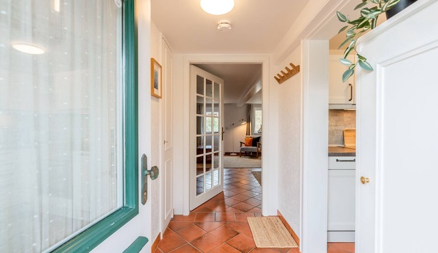 "Comfortable vacation apartment for single travelers, couples, families and dog lovers
