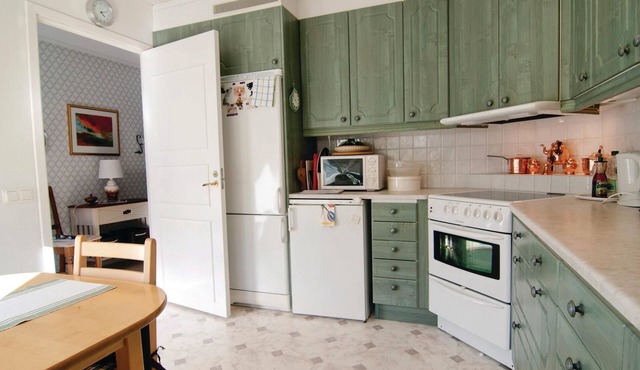 Comfortable vacation apartment with terrace facing east and west.