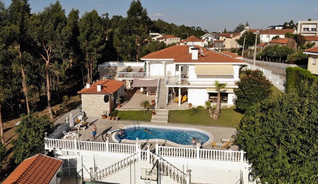 Comfortable vacation villa for 4 to 8 people