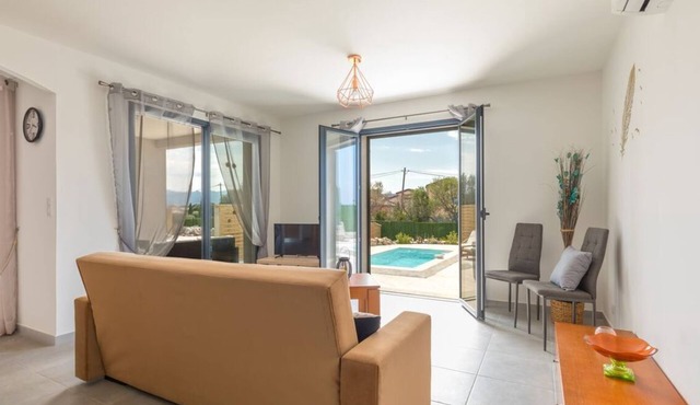 COMFORTABLE VILLA