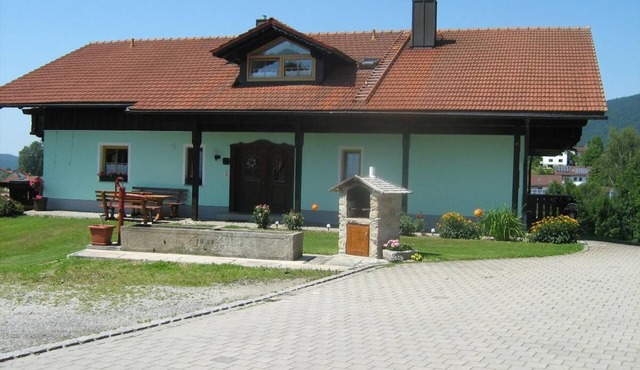 Comfortably furnished vacation apartment with panoramic views