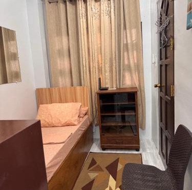 Comfy 2Single Beds Unit, with Wifi, Free Parking at Sonia's Island Stay