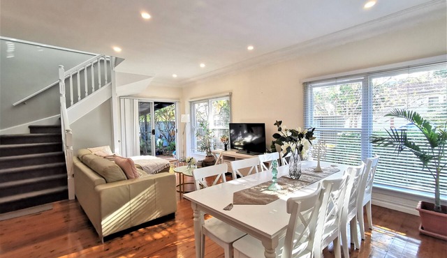 Comfy 4 Bedroms Corner House