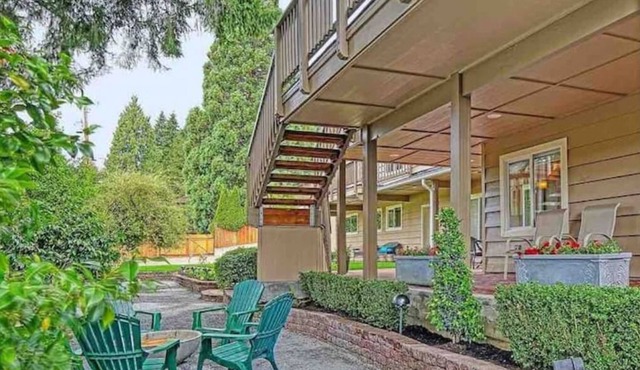 Comfy and spacious 2Br/1Bath guest house at convenient location