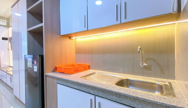 Comfy And Spacious Studio Apartment At One Narita Residence