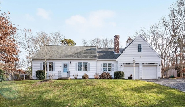 Comfy Cape Home: Close to Mayflower Beach, golf course, and Downtown