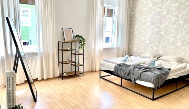 Comfy Central Apartment