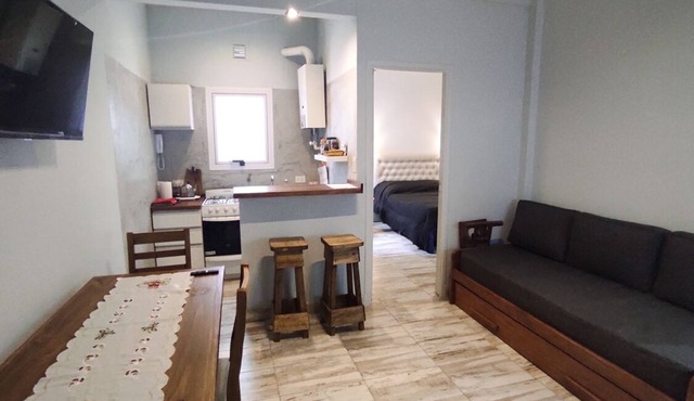 Comfy fully renovated 2-bedroom apartment in bar area Almagro
