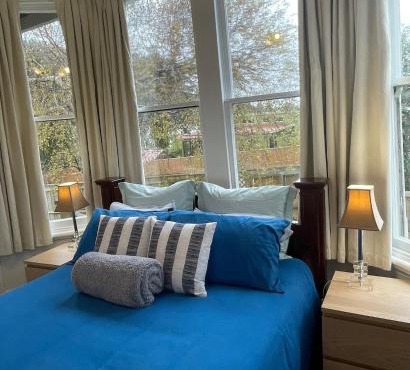 Comfy Hideaway with Queen Bed and a Trundler