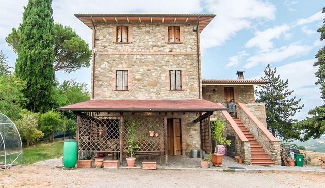 Comfy Holiday Home in Montone with private pool and garden