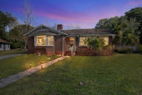 Comfy pet friendly home in Jacksonville mins to downtown’s