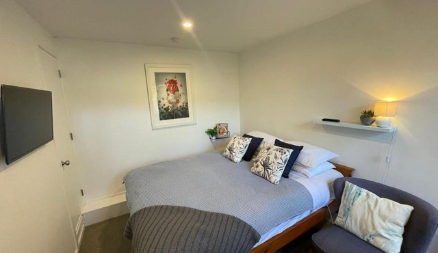 Comfy Private Studio