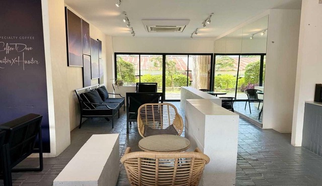 Comfy Standard Double | Simple, Relaxing Stay