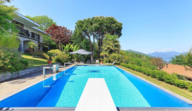 Comfy villa with private pool and views over the lake! - Villa Isabella