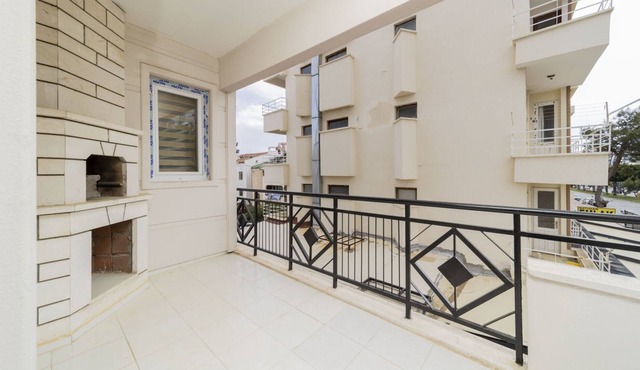 Commodious Flat Near Seaside in Antalya Konyaalti
