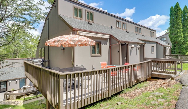Community Indoor Pool: Tannersville Townhome