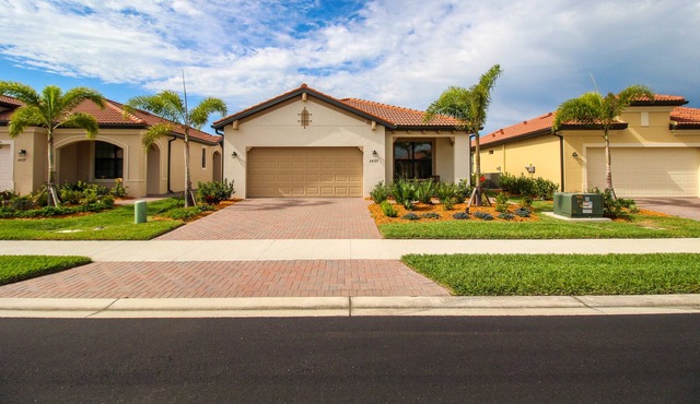 Community Pool, Golf Membership Included, Sarasota National, Lavender Hills