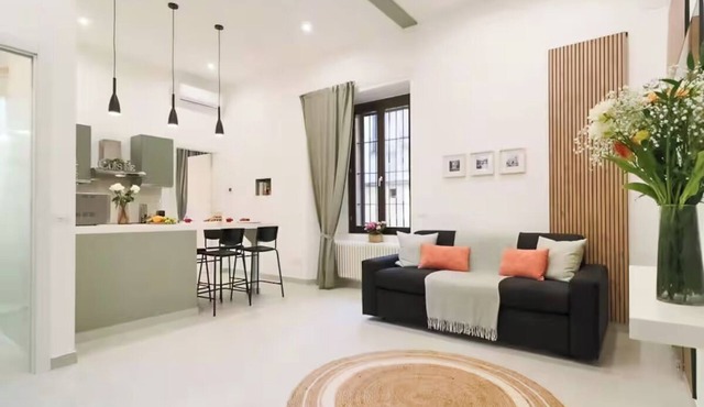 COMO-SWISS BORDER MODERN APARTMENT/AC & WIFI