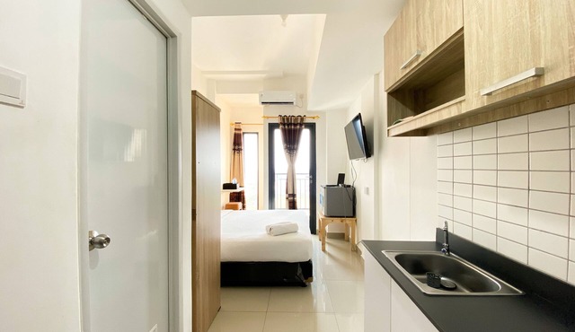 Compact And Comfortable Studio Sayana Bekasi Apartment