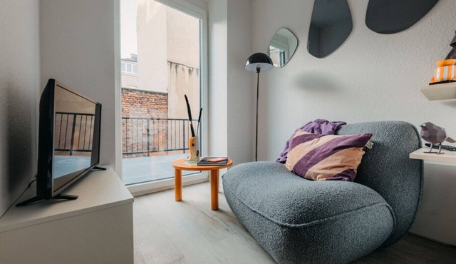 Compact & Comfy | Urban Style | Central Location