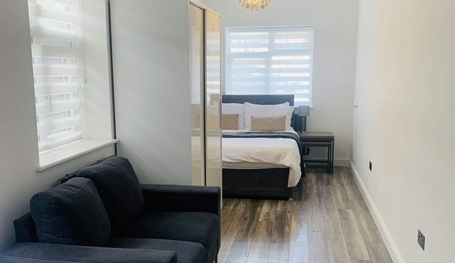 Compact Cosy Studio Apartment