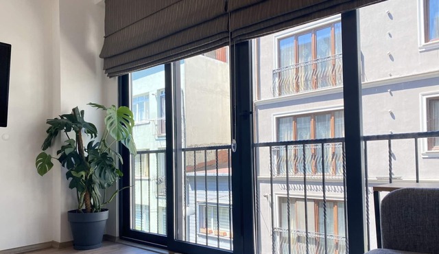 Compact Flat 5 min to Taksim Ave in Beyoglu