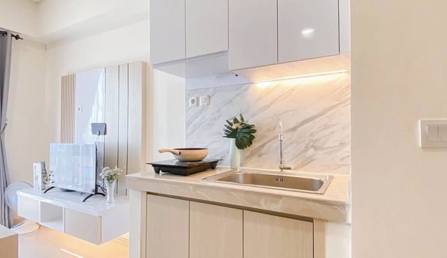 Compact Living 2Br At Meikarta Apartment