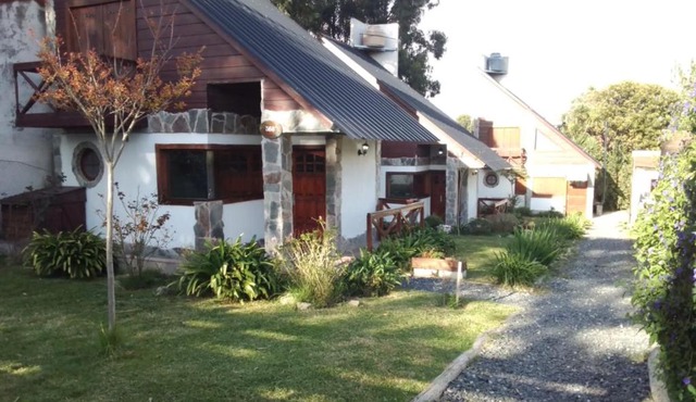 Complejo de Cabañas lo de Otto , Los Acantilados , Mar del plata