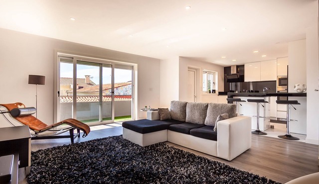 Complete 3-bedroom villa with no possibility of other guests in the house