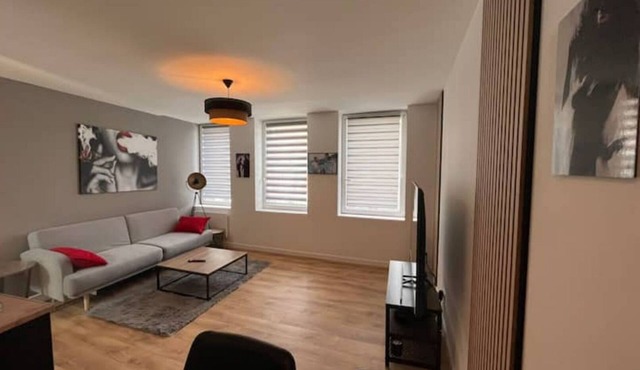 Complete building sleeps 8-12