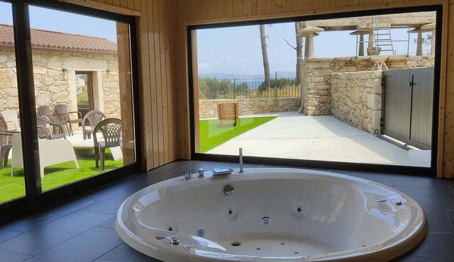 Complete House with the best of a rural environment and just 1km from the beach