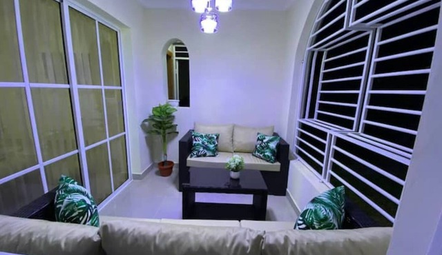 Complete modern house 15 minutes from the airport