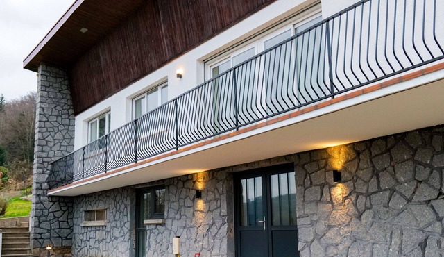 Completely renovated family cottage in mid-century style. Family idea.