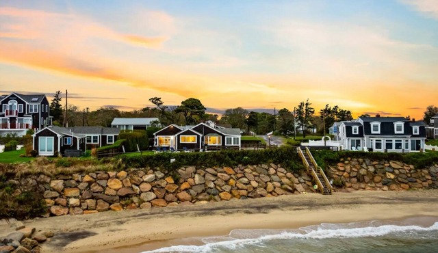 Completely Renovated Cottage Overlooking Nantucket Sound with Private Beach