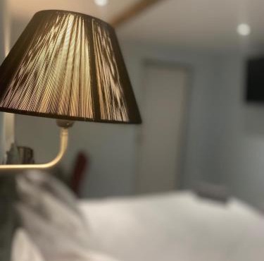 Comus Inn