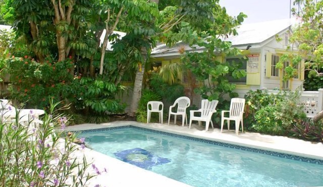 Conch Republic Consul General's Cottage.-Historic District