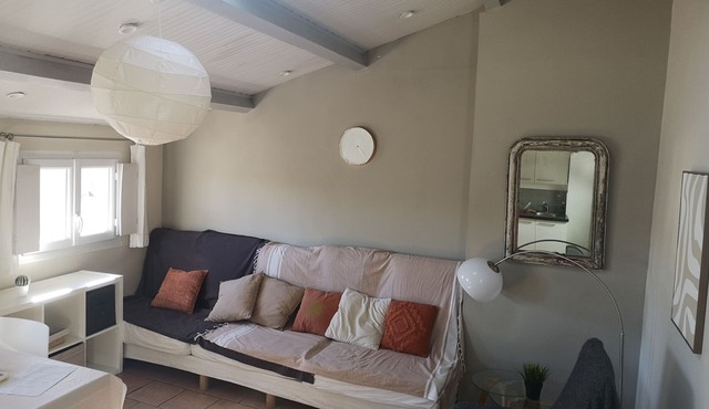 conditioning housing and equipped view roofs central, separate bedroom
