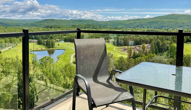 Condo de Luxe 225