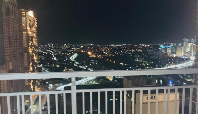 Condo unit for rent 2BR with Balcony Fully furnished