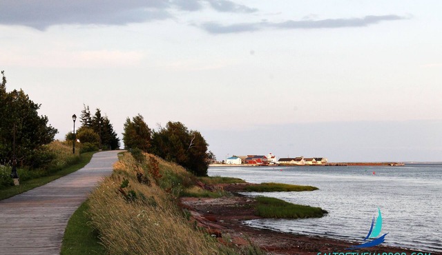 Condo| Waterfront Escape | Ocean Views | North Rustico