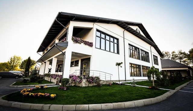 Condor Resort