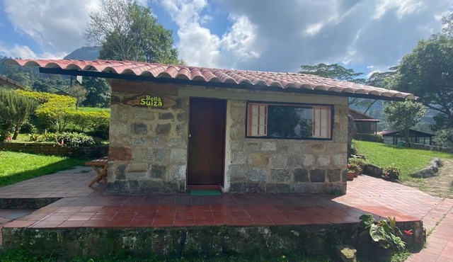 Confortable cabaña para que disfrute con su pareja
