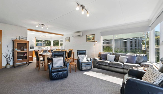 Coningham Beach House