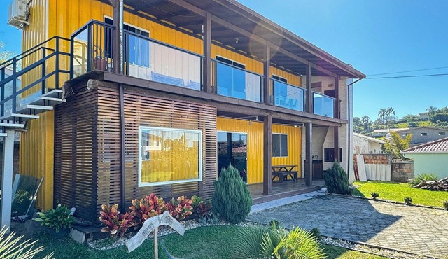 Contêiner Exclusivo - Praia da Gamboa - GAR001
