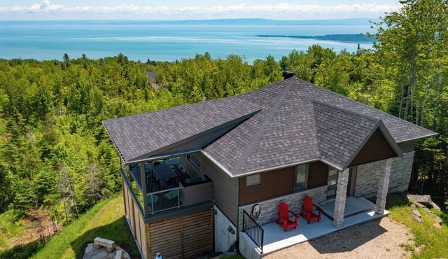 Contemporary house for an escapade with friends or family