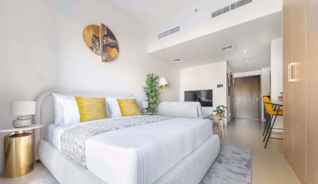 Contemporary Studio in Jabel Ali!